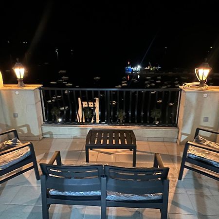 Sea View Penthouse Apartment เซนต์พอลส์เบย์ ภายนอก รูปภาพ